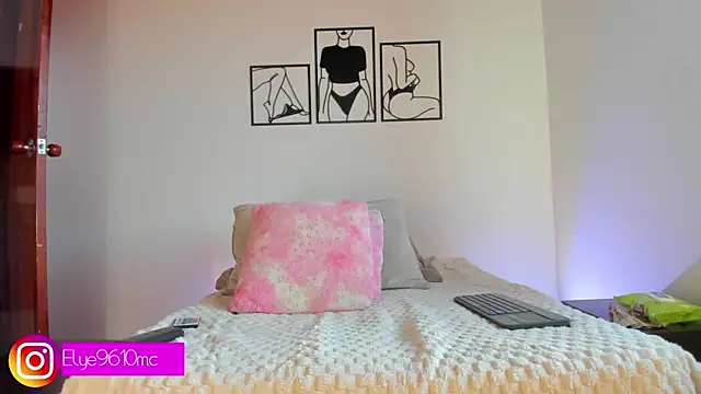 ellie mcdonald online show from July 14, 2026, 9:53 pm