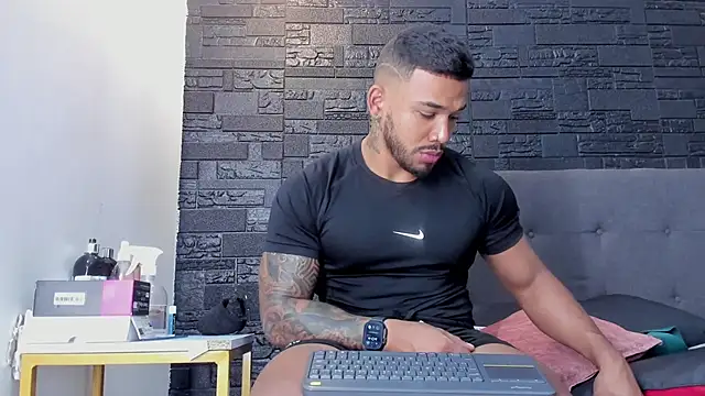 bruno miller  online show from November 13, 2025, 9:03 pm