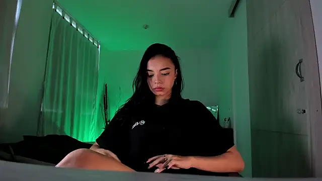 AnabelWolf online show from January 31, 2025, 9:37 pm