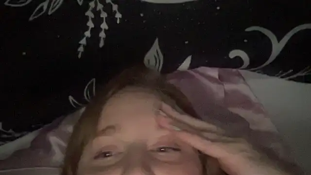Snapshot of thickgingergoddess chatting on January 28, 2025, 11:50 pm thickgingergoddess online show from January 28, 2025, 11:50 pm