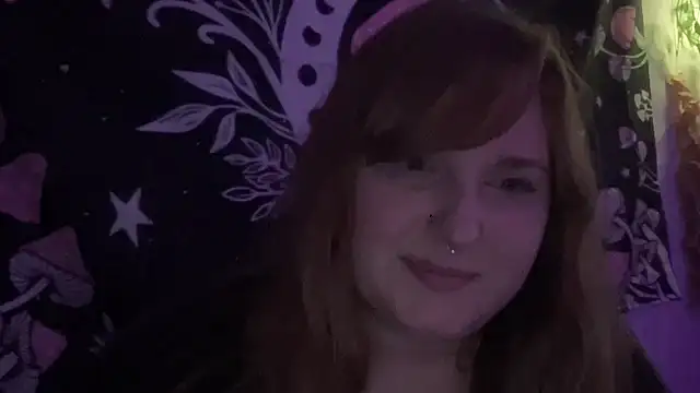 Snapshot of thickgingergoddess chatting on February 24, 2025, 1:57 am thickgingergoddess online show from February 24, 2025, 1:57 am