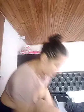 Victoria Ponce1 online show from October 12, 2025, 6:51 pm