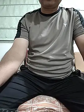 samee00721 online show from January 13, 2026, 5:51 pm