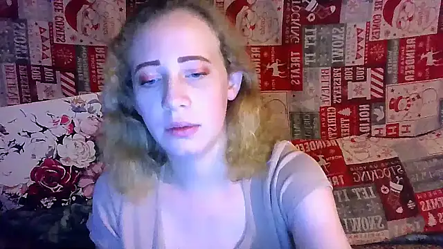 Snapshot of MelxMellie chatting on March 12, 2025, 11:44 pm MelxMellie online show from March 12, 2025, 11:44 pm