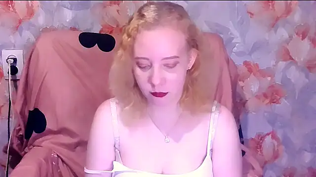 Snapshot of MelxMellie chatting on December 1, 2025, 6:24 pm MelxMellie online show from December 1, 2025, 6:24 pm