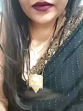 Snapshot of Mayuri77 chatting on February 9, 2025, 6:01 am Mayuri77 online show from February 9, 2025, 6:01 am