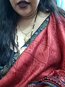 Snapshot of Mayuri77 chatting on February 13, 2025, 5:44 pm Mayuri77 online show from February 13, 2025, 5:44 pm