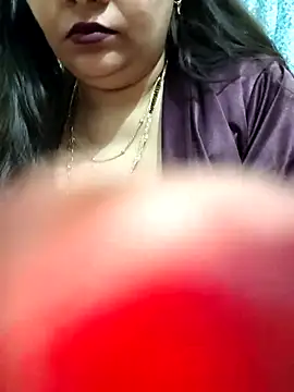 Snapshot of Mayuri77 chatting on February 27, 2025, 12:32 am Mayuri77 online show from February 27, 2025, 12:32 am