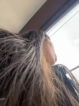 LIZ-06  online show from February 19, 2026, 12:56 pm