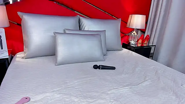 Snapshot of AdeleGray chatting on February 14, 2025, 2:54 pm AdeleGray online show from February 14, 2025, 2:54 pm