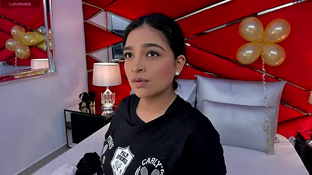 Snapshot of AdeleGray chatting on February 18, 2025, 11:44 am AdeleGray online show from February 18, 2025, 11:44 am