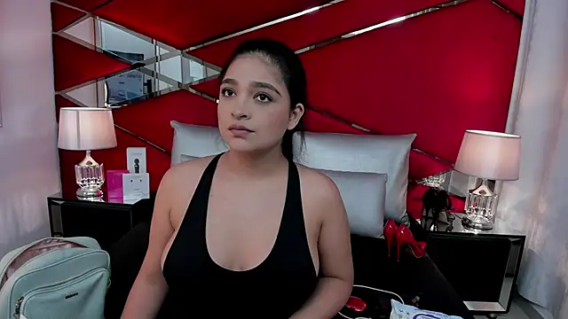 Snapshot of AdeleGray chatting on October 24, 2025, 11:50 am AdeleGray online show from October 24, 2025, 11:50 am