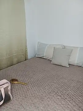 Snapshot of AdeleGray chatting on November 6, 2025, 9:32 am AdeleGray online show from November 6, 2025, 9:32 am