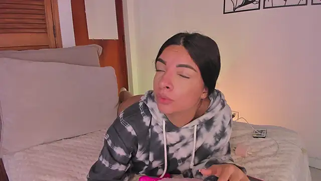 777AylinZ online show from October 23, 2025, 11:53 am