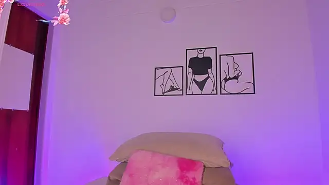 777AylinZ online show from November 4, 2025, 8:41 pm