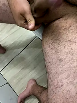 Snapshot of FabioF698 chatting on November 13, 2025, 2:32 am FabioF698 online show from November 13, 2025, 2:32 am