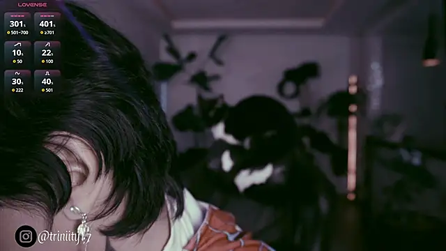 Snapshot of Trinity___s chatting on January 9, 2026, 11:06 pm Trinity s online show from January 9, 2026, 11:06 pm