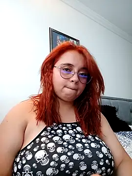Snapshot of CURVY-HORNY chatting on September 22, 2025, 10:23 pm CURVY-HORNY online show from September 22, 2025, 10:23 pm