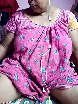 Hotty-rumi online show from November 3, 2025, 4:41 pm