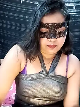 hottbabycam online show from June 1, 2026, 3:25 pm