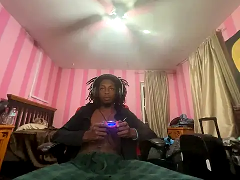 Snapshot of mikeJak chatting on October 22, 2025, 12:22 am mikeJak online show from October 22, 2025, 12:22 am