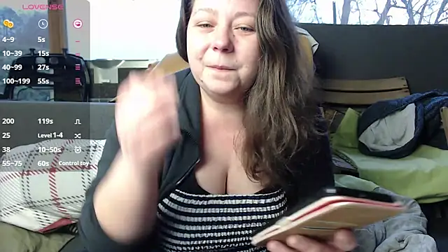 Snapshot of KasiaPrivat chatting on February 2, 2025, 7:30 am KasiaPrivat online show from February 2, 2025, 7:30 am