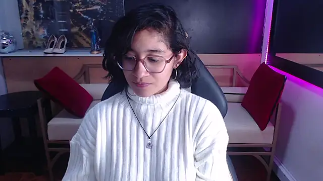 Snapshot of Lili_Gomez_ chatting on September 9, 2025, 2:05 pm Lili Gomez online show from September 9, 2025, 2:05 pm