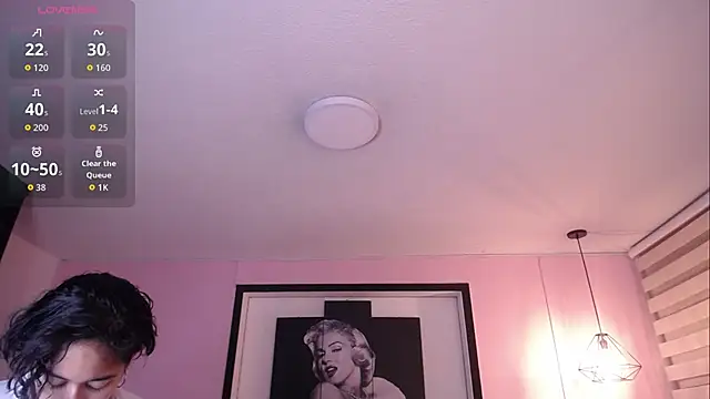 Snapshot of Lili_Gomez_ chatting on September 26, 2025, 12:42 pm Lili Gomez online show from September 26, 2025, 12:42 pm