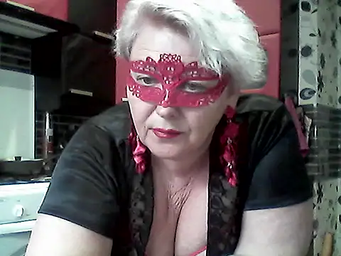 Lisa Suzie online show from April 20, 2026, 1:47 pm