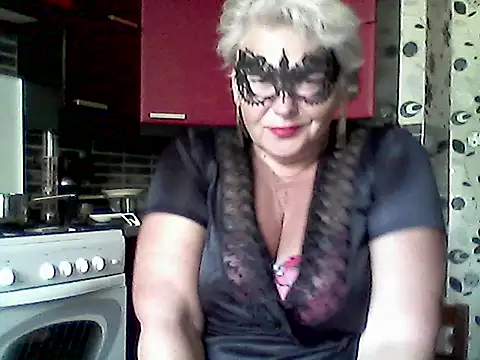 Lisa Suzie online show from July 25, 2026, 8:12 am