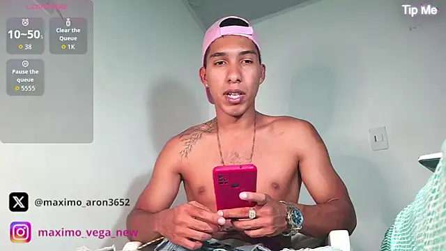 Snapshot of maximo_vega_newv chatting on September 10, 2025, 12:32 am maximo vega newv online show from September 10, 2025, 12:32 am