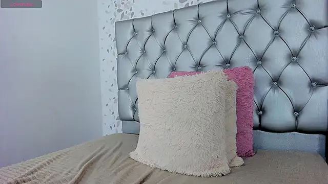 candymery online show from February 19, 2025, 10:42 pm