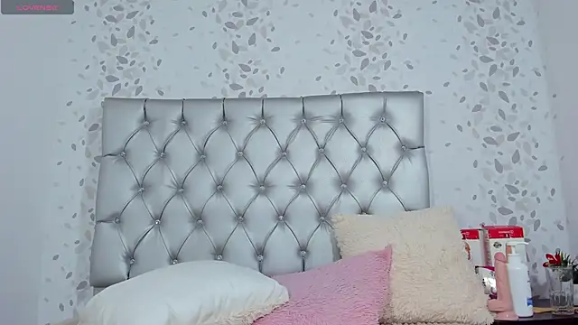 candymery online show from March 7, 2025, 10:10 pm