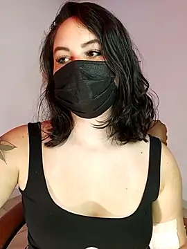 Aiunii1 online show from October 22, 2025, 1:33 pm