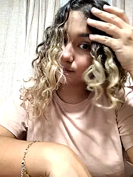 BrendaGirs online show from November 13, 2025, 2:32 am