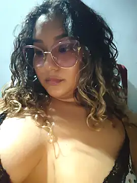 BrendaGirs online show from May 13, 2026, 3:04 am