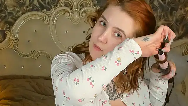 Snapshot of Melanie_Stoun chatting on March 7, 2025, 3:28 pm Melanie Stoun online show from March 7, 2025, 3:28 pm
