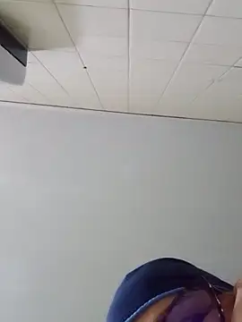 Darly Gomez online show from January 29, 2025, 2:51 am