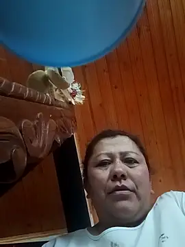 Darly Gomez online show from November 25, 2025, 4:51 pm