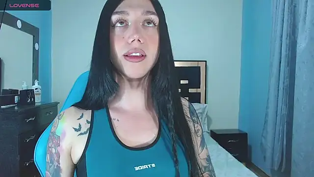 karla zambrano online show from November 9, 2025, 5:55 pm