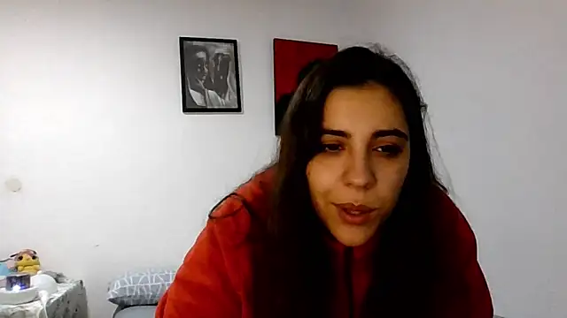 Snapshot of Ursumi1 chatting on November 20, 2025, 7:35 pm Ursumi1 online show from November 20, 2025, 7:35 pm