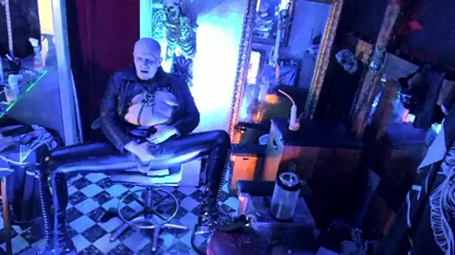 BULGEDEMON online show from May 8, 2026, 2:39 am