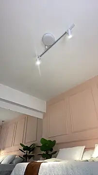 Snapshot of SHARONN____ chatting on February 3, 2026, 7:13 am SHARONN online show from February 3, 2026, 7:13 am