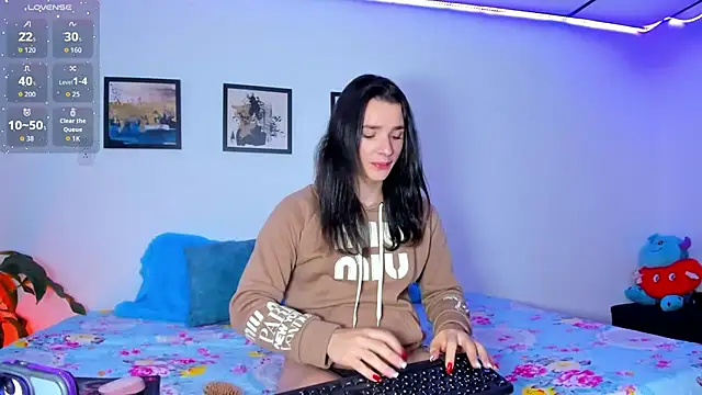 Snapshot of elafranco_ chatting on November 4, 2025, 4:50 pm elafranco online show from November 4, 2025, 4:50 pm