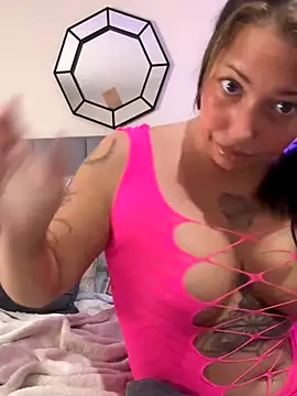 Hollyhudson123 online show from September 24, 2025, 10:35 pm