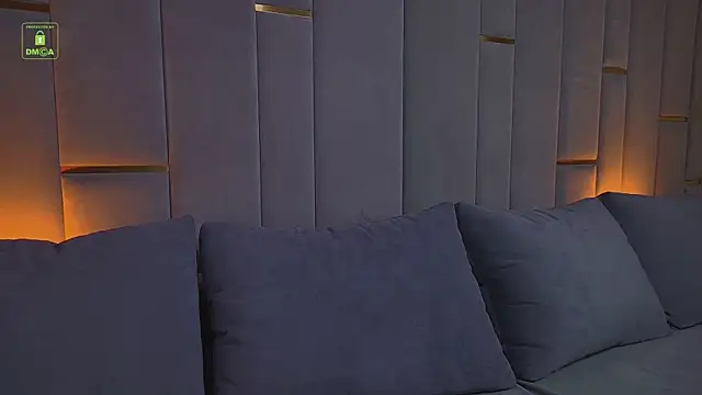 Snapshot of Ishtar_Divine chatting on February 13, 2025, 7:24 am Ishtar Divine online show from February 13, 2025, 7:24 am