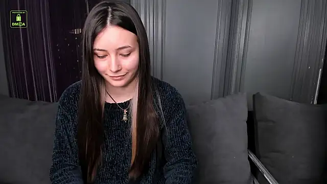 Snapshot of Ishtar_Divine chatting on March 6, 2025, 2:08 pm Ishtar Divine online show from March 6, 2025, 2:08 pm
