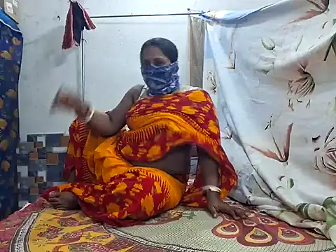 Snapshot of Real_Desi_Couple chatting on December 9, 2024, 4:26 pm Real Desi Couple online show from December 9, 2024, 4:26 pm