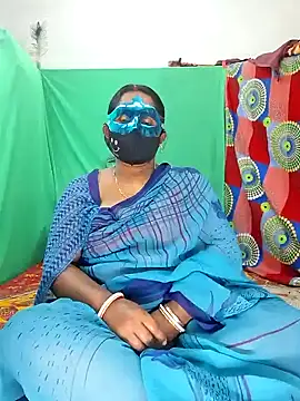 Snapshot of Real_Desi_Couple chatting on January 15, 2025, 4:43 pm Real Desi Couple online show from January 15, 2025, 4:43 pm