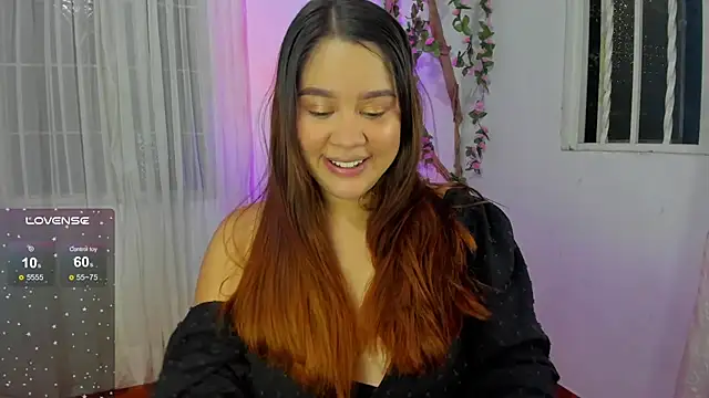 Snapshot of Eily__ chatting on December 25, 2024, 1:10 am Eily online show from December 25, 2024, 1:10 am